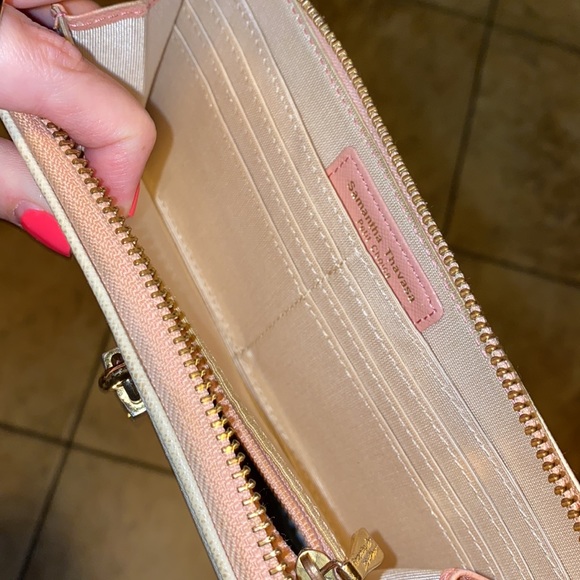 Sale!🎉Long Samantha Thavasa Pink and Cream Wallet - Picture 4 of 6